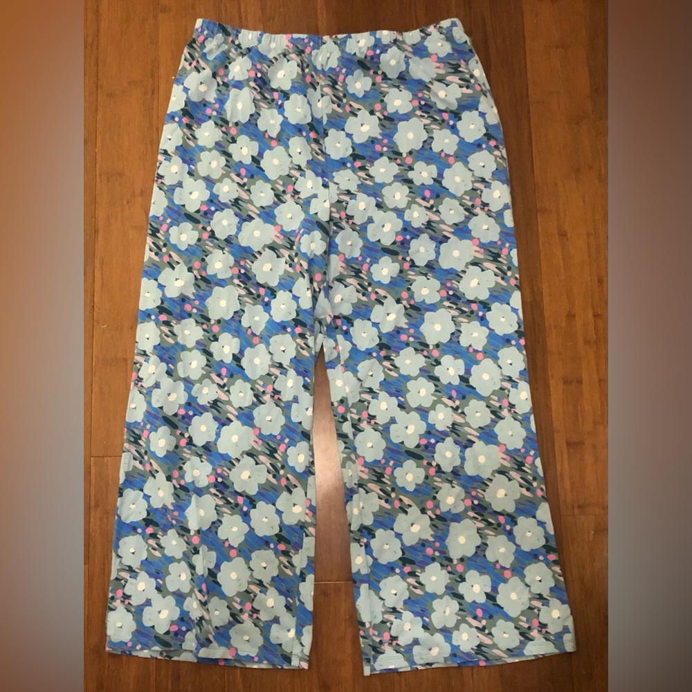 Women’s Floral Lounge Pants - Blue Floral